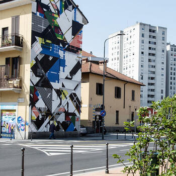 murales di zedz visto dalla piazza